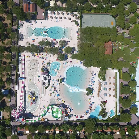 אתר נופש Union Lido